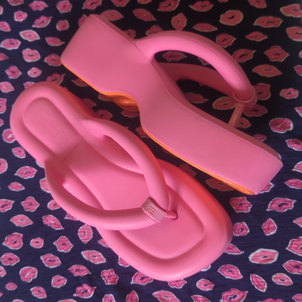 Melissa pink platform flip flops